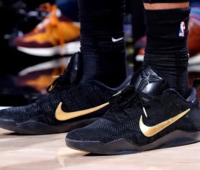 开云APP-德罗赞穿着黑金科比11Elite，空砍39分4篮板6助攻2抢断