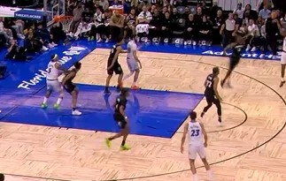 卡因三分空心入网再中，魔术领先森林狼至20分